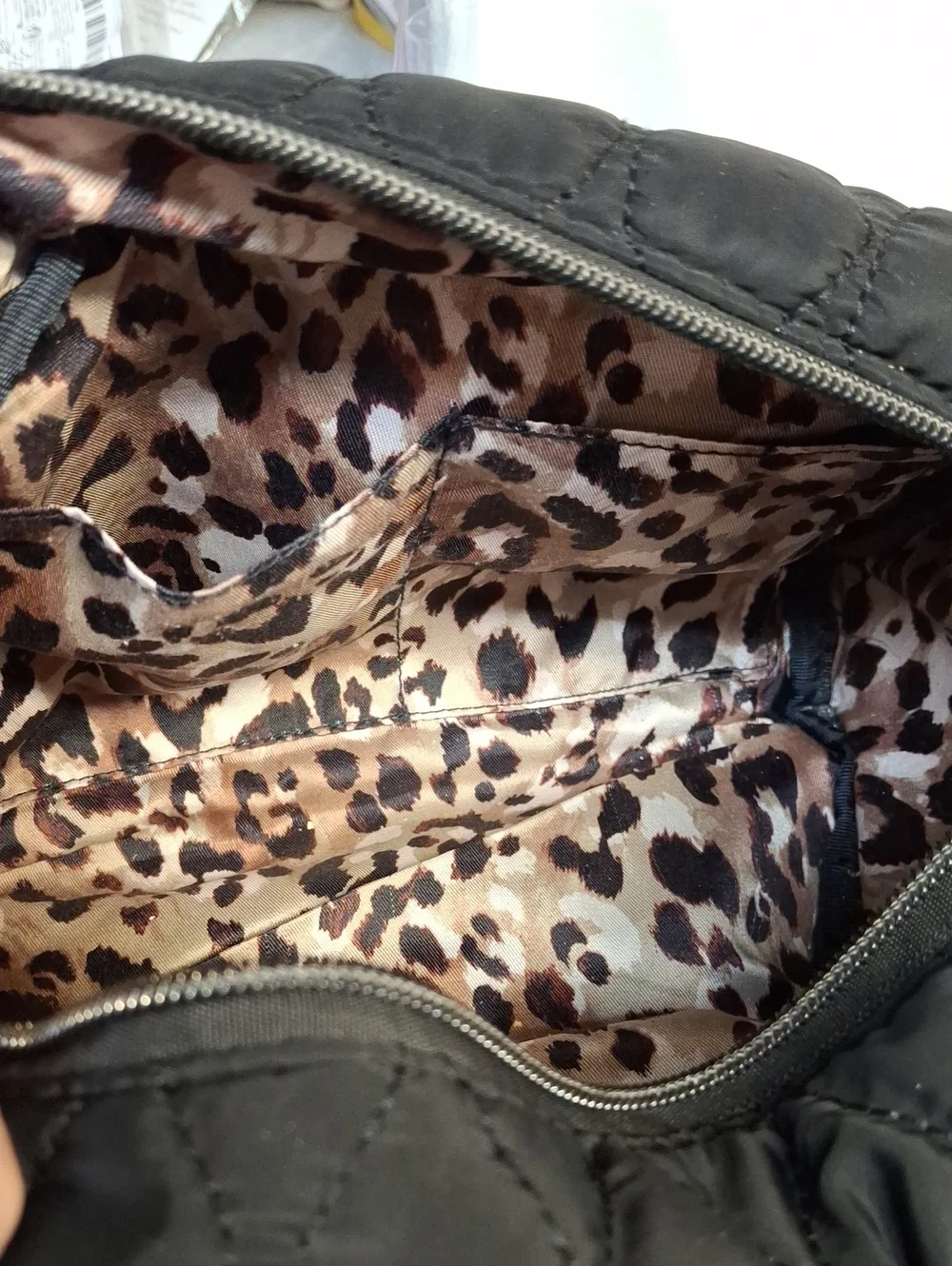Black Quilted Crossbody 8x4x5 Bag Pre-Loved